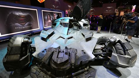 Batman vs. Superman: Batmobile Pictures Offer Hi-Res Look at Vehicle ...