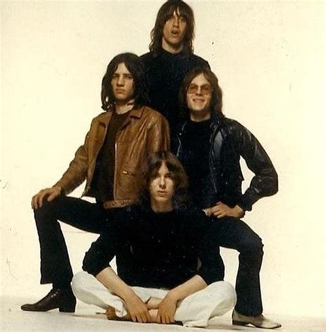 THE STOOGES PERFORMING AT TOWER RECORDS IN NYC!