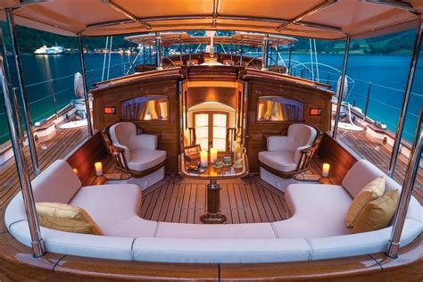 Luxury Yacht Interior, Boat Interior Design, Luxury Boat, Sailboat Interior, Luxury Yachts ...