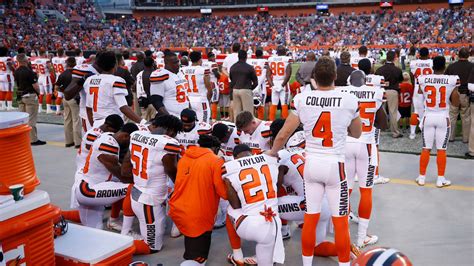 Cleveland Browns players kneel in protest during American national anthem | NFL News | Sky Sports