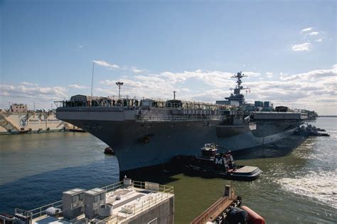 VIDEO: Carrier USS John C. Stennis Arrives at Newport News for Mid-Life ...