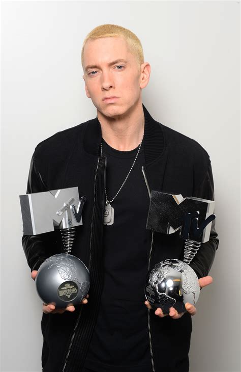 Eminem Net Worth, Age, Height, Daughters, Wife, Birthday, Girlfriend, Fact