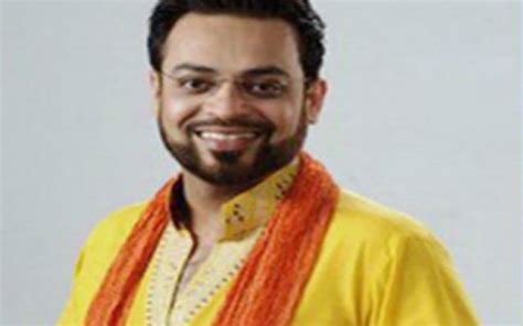 Aamir Liaquat and His Epic Swag - OyeYeah