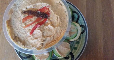 Spicy Roasted Red Pepper Hummus Recipe by Health4Life Kitchen - Cookpad