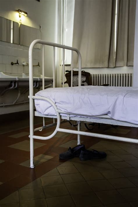 Old hospital beds stock photo. Image of care, damaged - 127153132