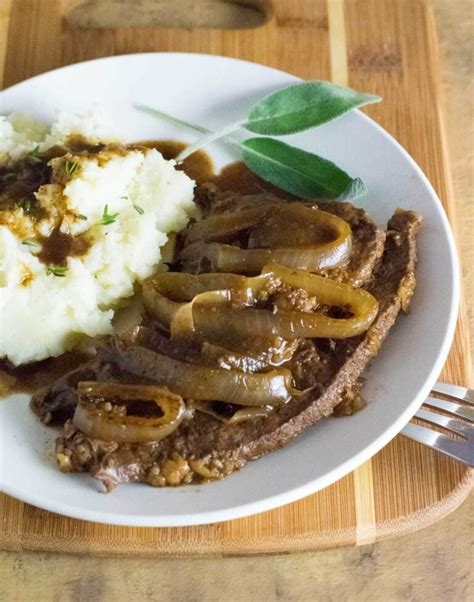 Liver and Onions with Gravy - Fox Valley Foodie