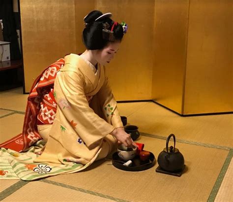 Japanese Tea Ceremony Etiquette - Samurai Tours