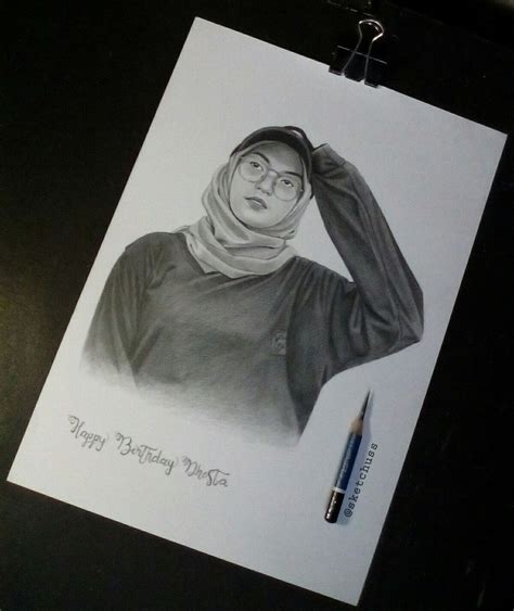 Sketsa Pensil Wajah Wanita