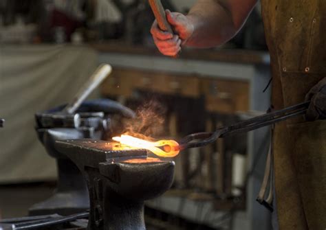 Forge welding my first axe head - Axes, Hatchets, Hawks, Choppers, etc ...