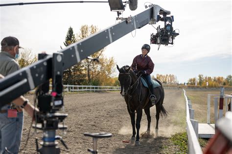 Happy World Horse Day from Heartland stars Amber Marshall and Michelle Morgan | The GATE