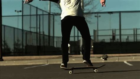 Skateboarding GIF - Find & Share on GIPHY