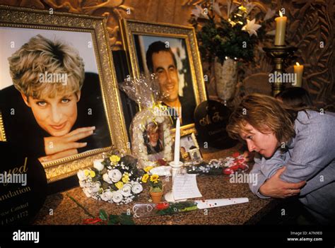 Princess Diana of Wales and Dodi Fayed memorial in Harrods department ...