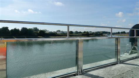 Glass Floodwalls and Glass Flood Barriers for Flood Control | Flood barrier, Flood wall, Flood ...