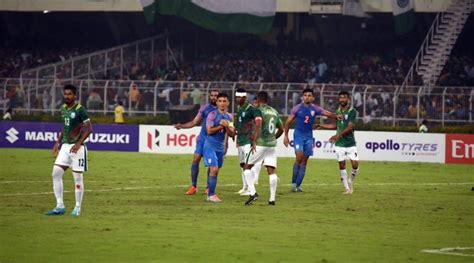 Indian Fans Disappointed After India vs Bangladesh Football Match Ends ...