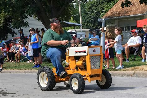 Cub Cadet Lawn Tractor Photograph by J Laughlin | Fine Art America