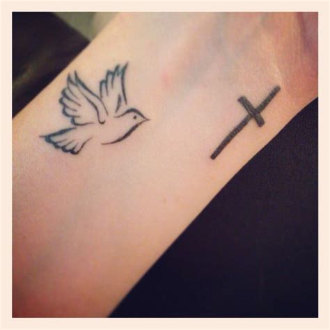 Dove flying towards the Cross | Tattoos | Tattoos, Dove tattoos, Dove tattoo design