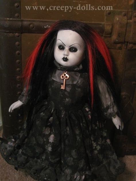 10 Halloween Horror Dolls To Give You Nightmares Halloween Doll, Halloween Horror, Scary Dolls ...