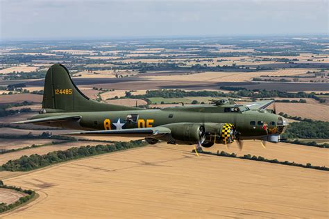 B-17G Memphis Belle ( aka Sally B ) | Air to Air once again,… | Flickr