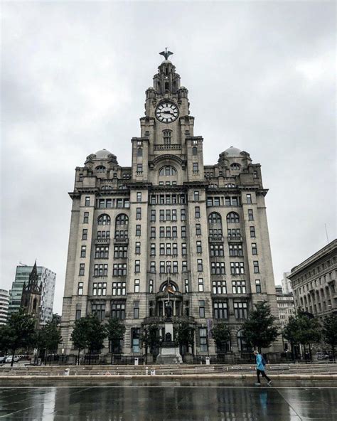 15 Famous Landmarks in Liverpool, England (100% worth a visit)