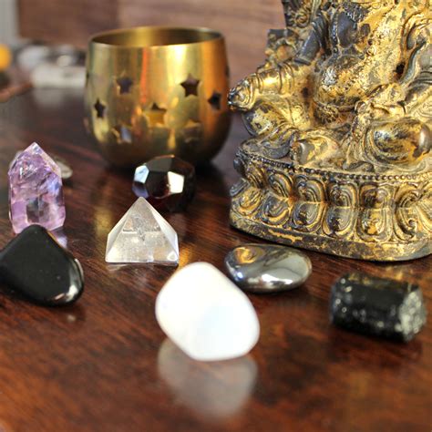 The 11 Best and Most Powerful Crystals for Protection - Gemstagram