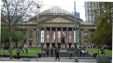 State Library of Victoria_20120524 | Street view, Victoria, Library