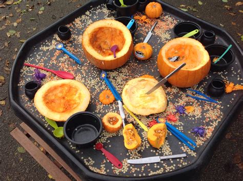 Exploring pumpkins with different tools by @shawbo | Tuff tray, Autumn ...