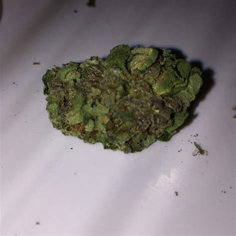 Berry White aka Barry White Weed Strain Information | Leafly