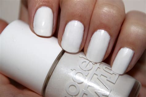 Natalie | A Beautiful Mess: White Nail Polish Trend