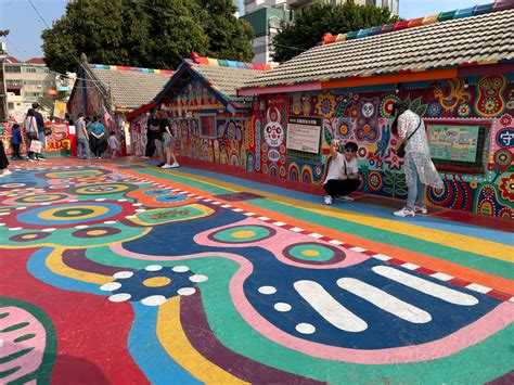 Exploring Taichung: Rainbow Village