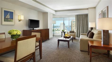 Traditional Rooms | The Westin Boston Waterfront