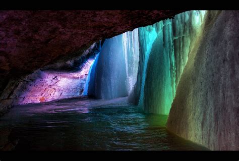 Behind a frozen waterfall... : pics