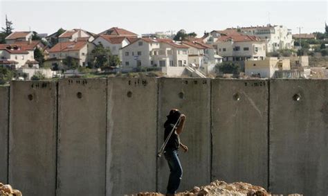 Il muro che separa Israele dalla Striscia di Gaza - photogallery - Rai News