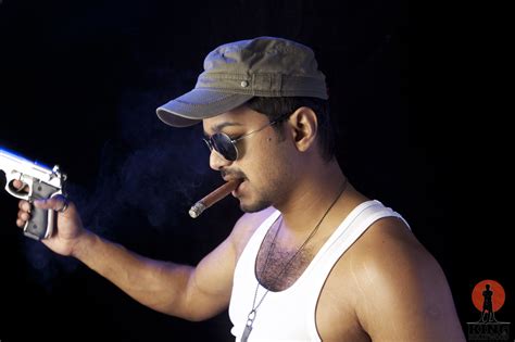 Thuppakki (2012)