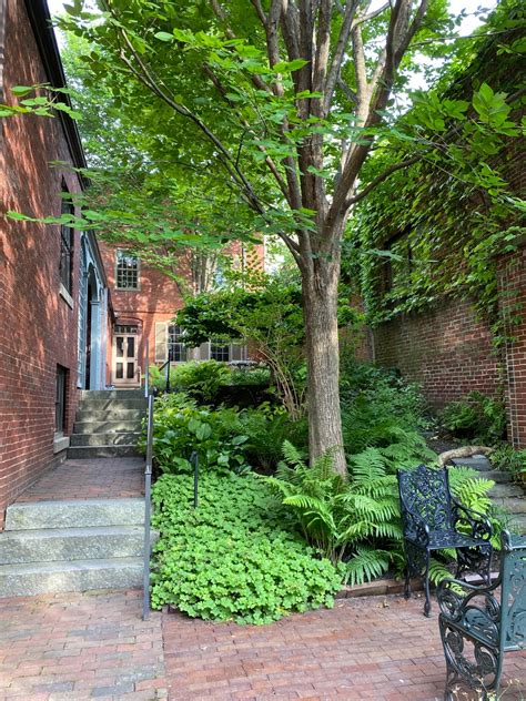 Solve Garden at the Henry Wadsworth Longfellow House in Portland, Maine jigsaw puzzle online ...