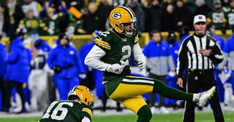 Giants Sign Former Packers Kicker Mason Crosby - Sports Illustrated New ...