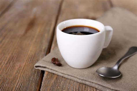 How To Make An Americano Coffee Quickly & Easily - Simply Healthy Family