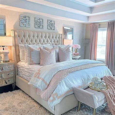 Blanco con rosado | Luxury bedroom design, Luxurious bedrooms, Remodel bedroom