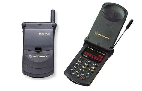 Motorola StarTAC - The 50 Best Mobile Phones of All Time | Complex