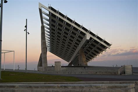 Photovoltaic power plant | José Sáez | Flickr