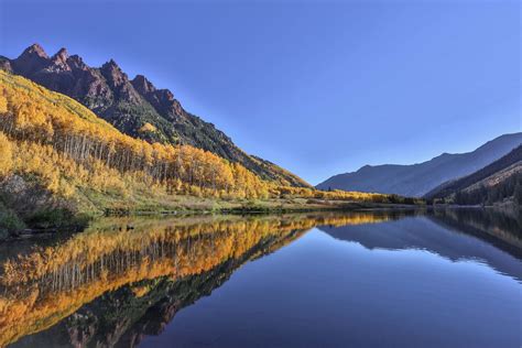 Maroon Lake | Colorado fall, Natural landmarks, Lake