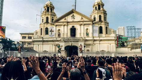 Quiapo Church to hold “Walk of Faith” on eve of Nazareno feast - Roman ...