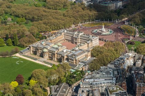 Why it’s time for the Royal Family to turn Buckingham Palace Gardens into a public park ...