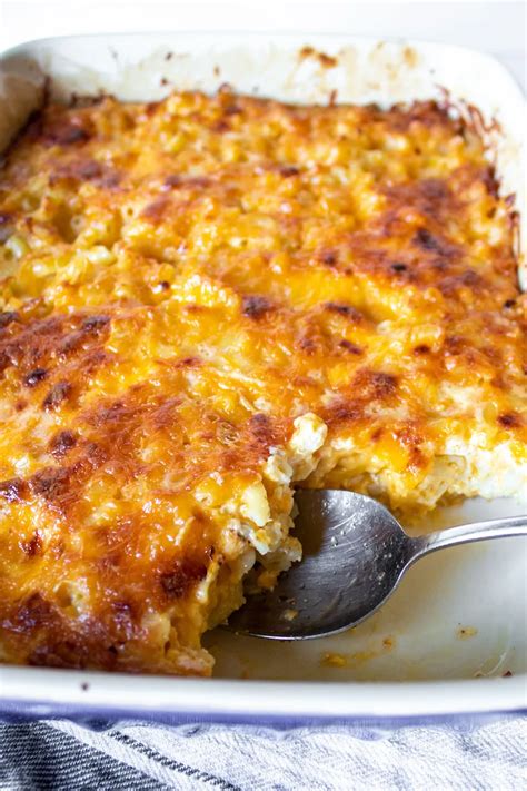 Southern Baked Macaroni and Cheese - The Hungry Bluebird