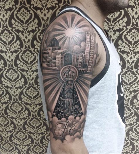 Tatuagem de Nossa Senhora Aparecida: estilos para apostar e cuidados