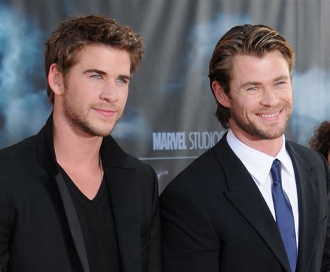 Liam Hemsworth: Net worth, House, Car, Salary, Girlfriend & Family - 2018 Muzul