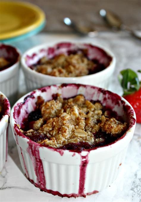 Mixed Berry Crumble - Simple And Savory