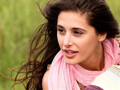 Nargis Fakhri biography at Indya101.com