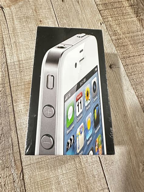 Apple iPhone 4 8GB WHITE A1332 GSM UNLOCKED MD197LL/A BRAND NEW SEALED BOX Rare | eBay