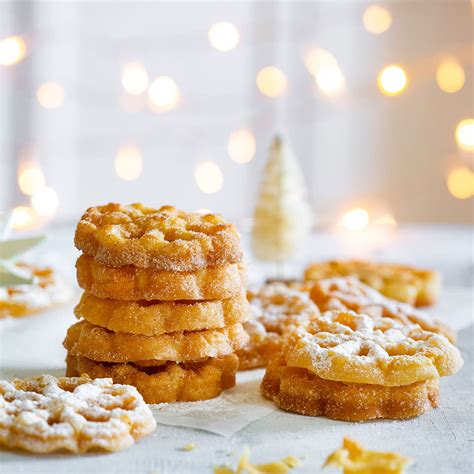 Buñuelos de Viento (Mexican Rosette Fritters)