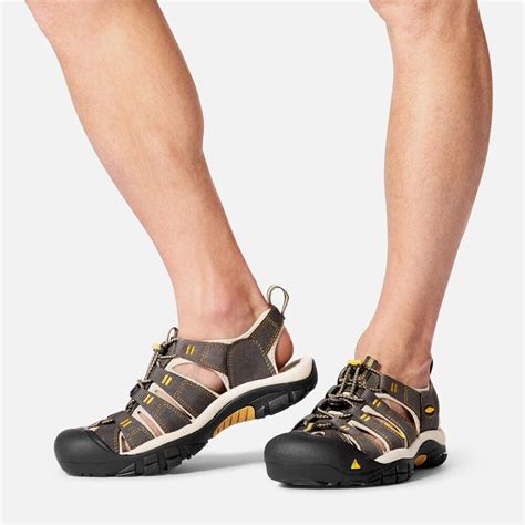 Keen Newport H2 Men's Hiking Sandal Black Style #1001907 | Authorized Online Retailer | Harga ...